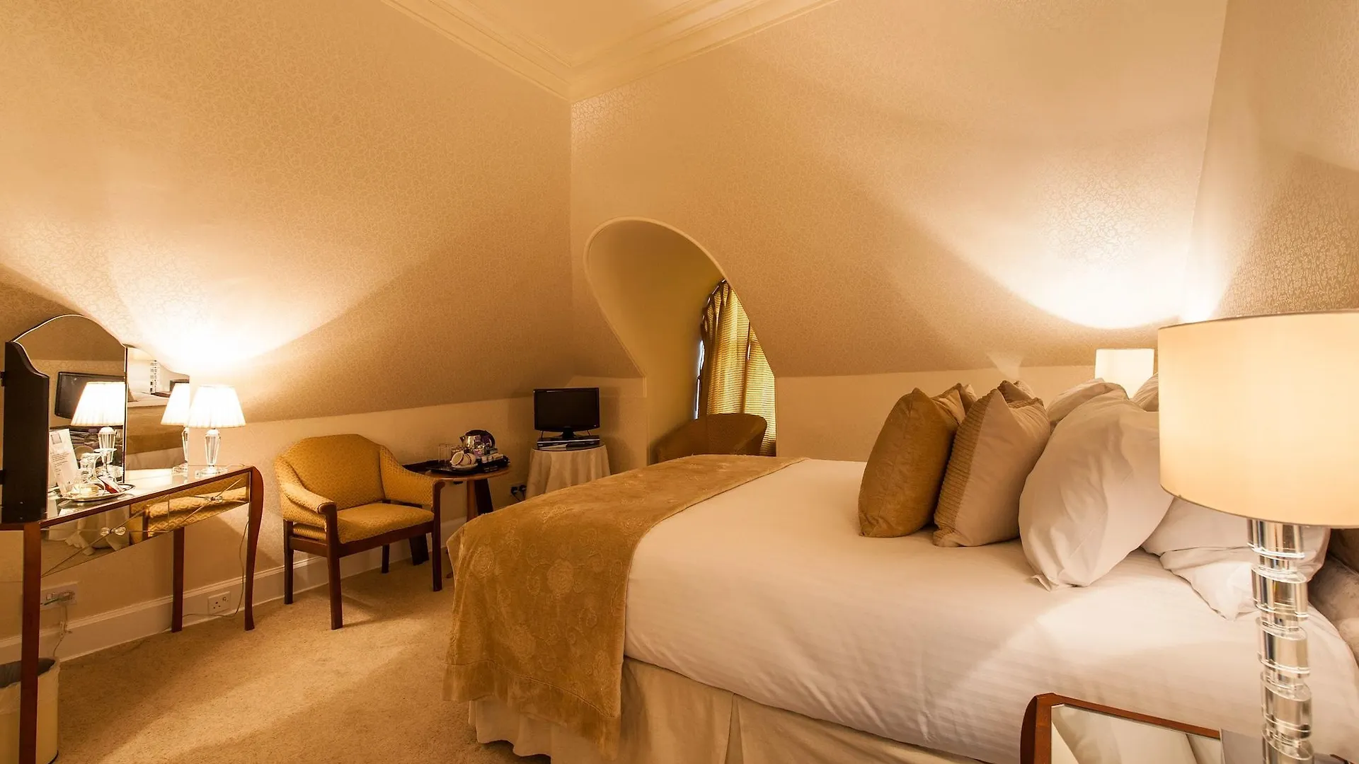 Kildonan alojamiento Hotel Edimburgo 4*,