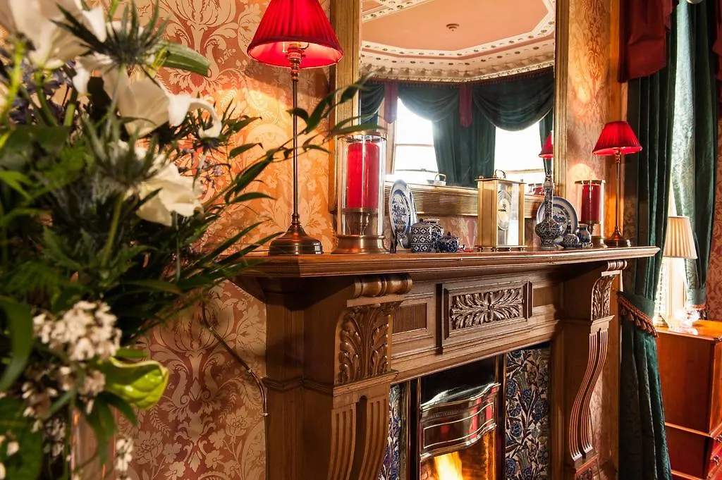 Kildonan Lodge Hotel Edinburgh 4*,