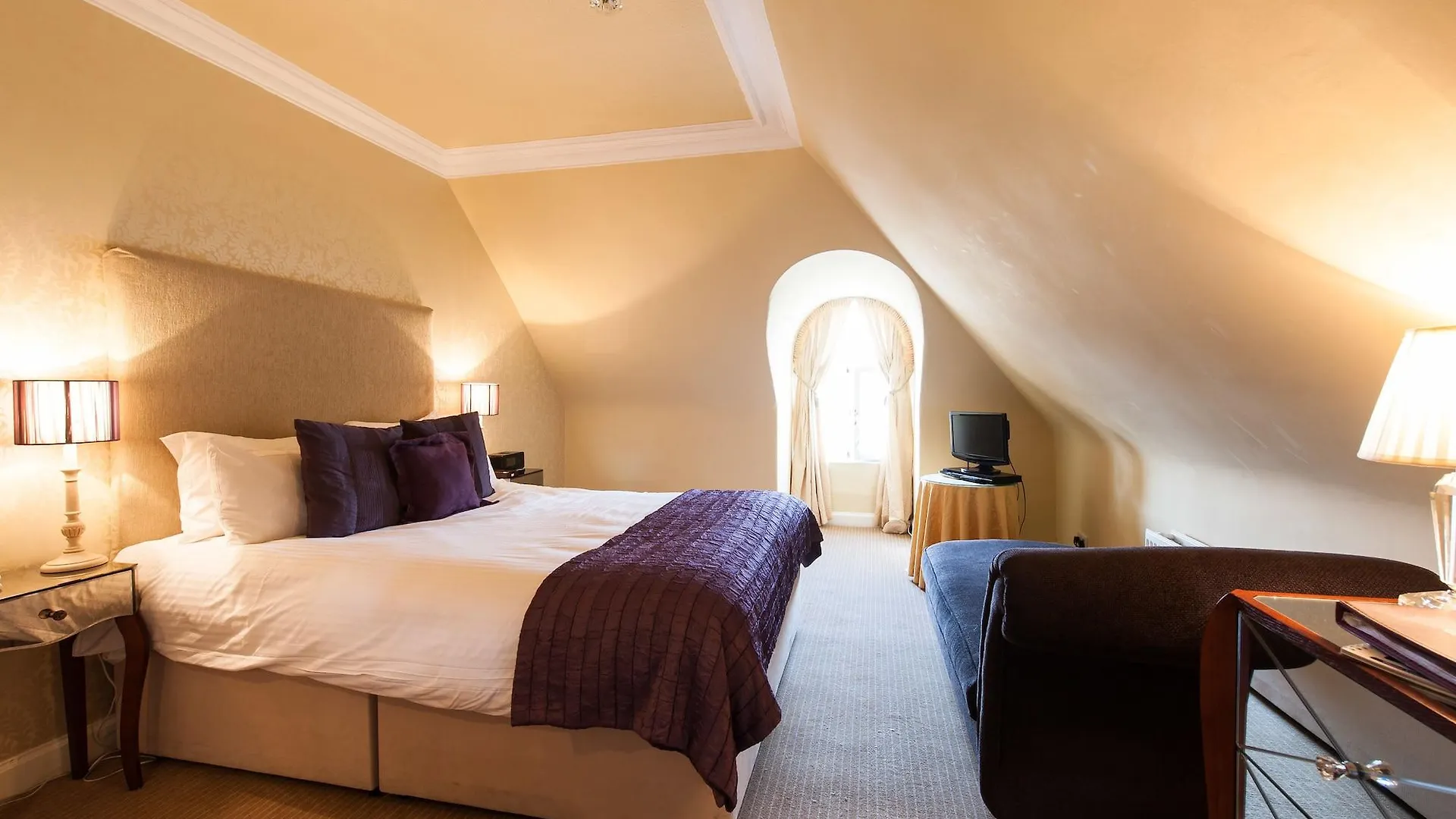 אדינבורו Kildonan Lodge Hotel